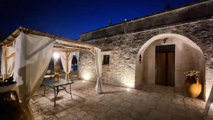 Valle D'Itria Trulli E Alcova Mikael Cisternino Exteriör bild
