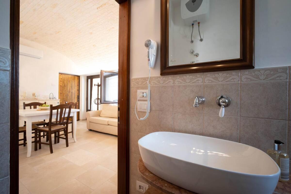 Valle D'Itria Trulli E Alcova Mikael Cisternino Exteriör bild
