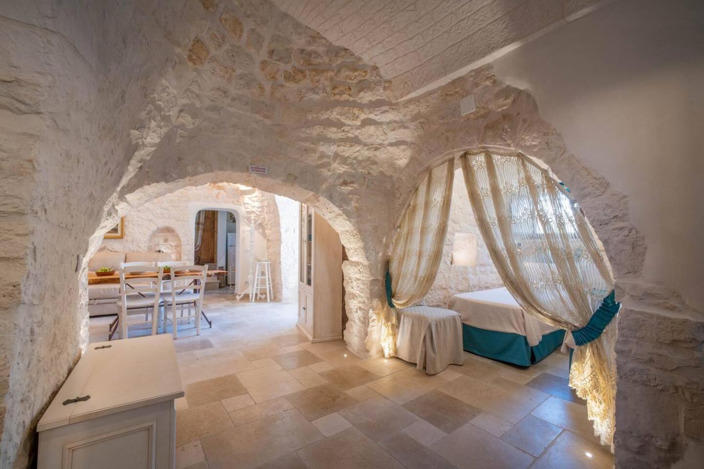 Valle D'Itria Trulli E Alcova Mikael Cisternino Exteriör bild