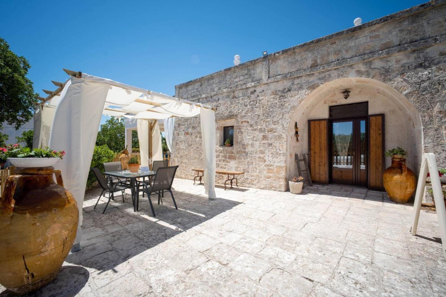 Valle D'Itria Trulli E Alcova Mikael Cisternino Exteriör bild