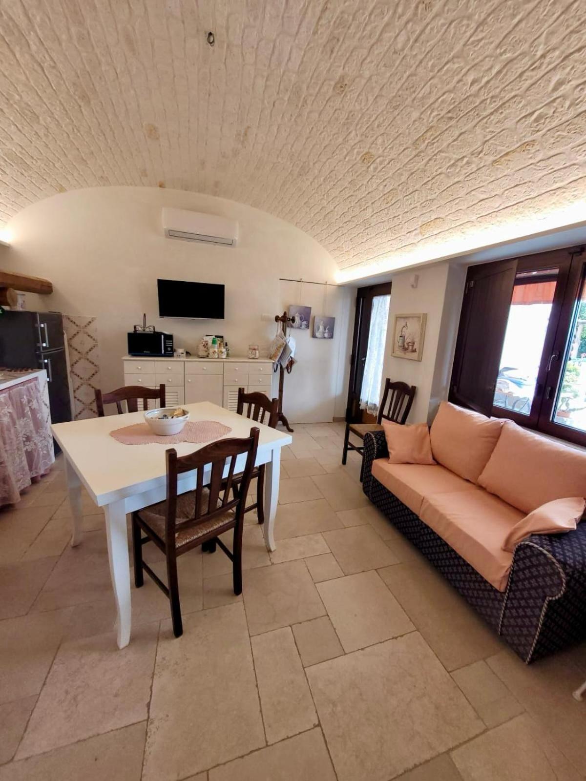 Valle D'Itria Trulli E Alcova Mikael Cisternino Exteriör bild
